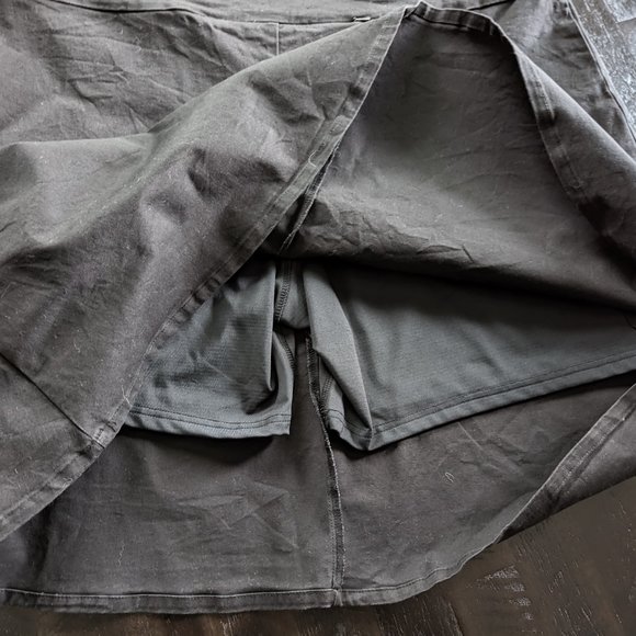 Classic Black Women's Skirt - Picture 6 of 7